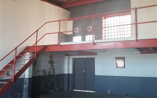 150 m² Industrial space in Alrode