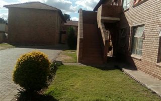 3 Bedroom Apartment in Ladanna