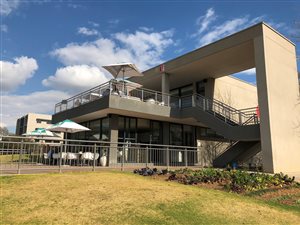 219 m² Commercial space in Sandhurst