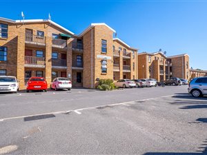 2 Bed Apartment in Ferndale
