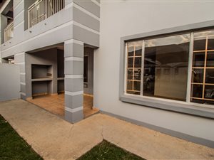 2 Bed Apartment in Crystal Park