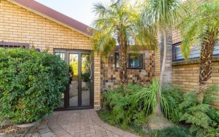 3 Bedroom House in Sonstraal East
