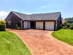3 Bed House in Edelweiss