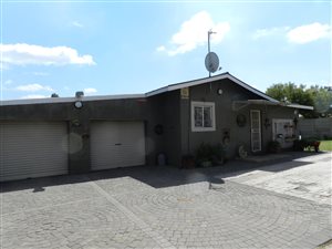 3 Bed House in Vanderbijlpark CW5