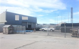 388 m² Industrial space in Deal Party