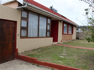 5 Bedroom House in Amalinda North