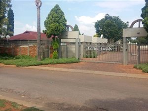 2 Bed Duplex in Doornpoort and surrounds