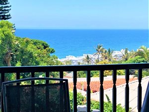 4 Bed Apartment in Salt Rock
