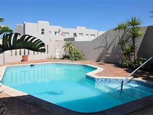 2 Bed Apartment in Melkbosstrand