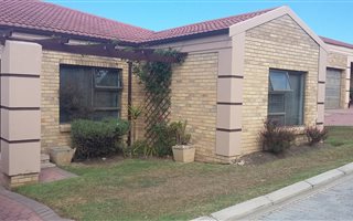 3 Bedroom Townhouse in Island View