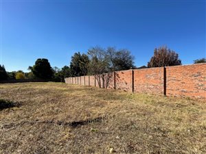 1000 m² Land available in Senderwood