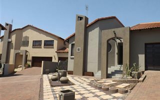 2 Bedroom House in Bankenveld