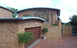 3 Bedroom Duplex in Schoemansville