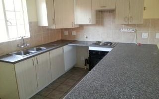 3 Bedroom Townhouse in Sinoville