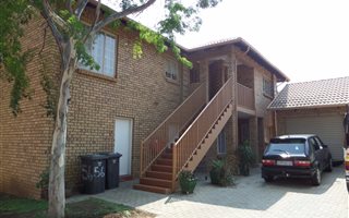 2 Bedroom Apartment in Magalieskruin