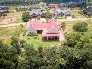 3 Bed House in Waterlake Farm