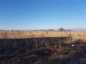 55 ha Land available in Vosloorus