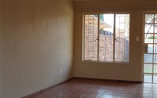 2 Bedroom Townhouse in Rietvalleirand