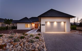 3 Bedroom House in Pearl Valley