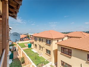 2 Bed Apartment in Winchester Hills