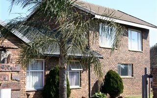 4 Bedroom House in Mineralia
