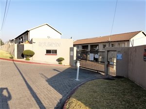 2 Bed Apartment in Wilgeheuwel