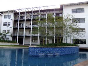 207 m² Office Space in Riverhorse Valley