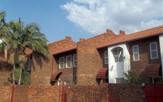 2 Bedroom Duplex in Garsfontein