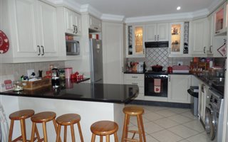 2 Bedroom House in Jeffreys Bay