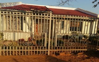 3 Bedroom House in Lotus Gardens