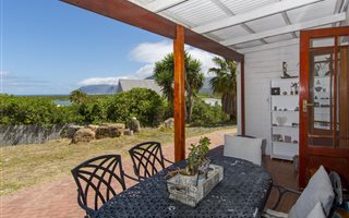 4 Bedroom House in Kommetjie