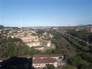 1.5 Bed Flat in Carrington Heights