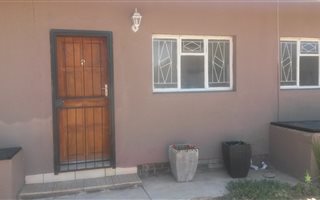 2 Bedroom Flat in Wilkoppies