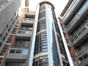 3 Bed Apartment in Point Waterfront