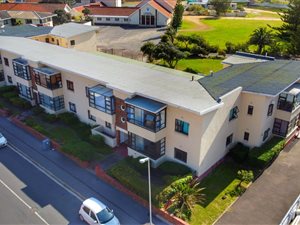 2 Bed Flat in Fish Hoek