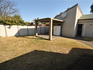 2 Bed Apartment in Hutten Heights