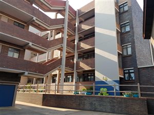 1.5 Bed Apartment in Amanzimtoti