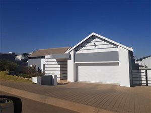 4 Bed House in Midstream Ridge Estate