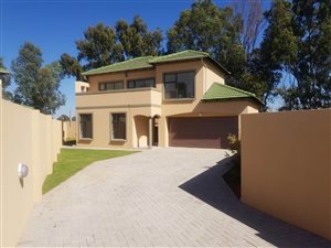 3 Bed Cluster in Nortons Home Estate