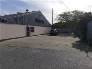 400 m² Industrial space in Elsies River Industrial