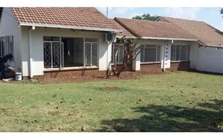 3 Bedroom Simplex in Woodmead