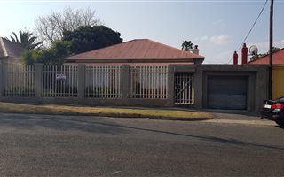 3 Bedroom House in Newlands