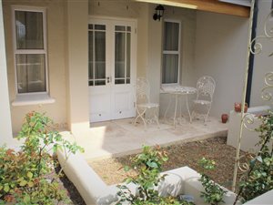 2 Bed Apartment in Nooitgedacht Estate