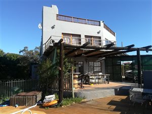 5 Bed House in Boesmansriviermond