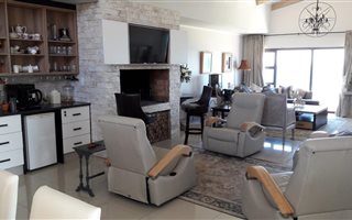 3 Bedroom Duet in Reebok