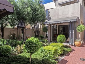 3 Bed Townhouse in Northcliff