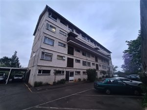 4 Bed Apartment in Clarendon