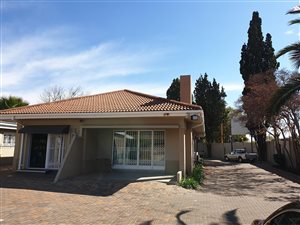 65 m² Commercial space in Menlo Park