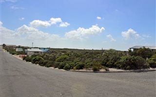 796 m² Land available in Struisbaai