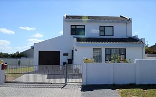 4 Bedroom House in Country Club
